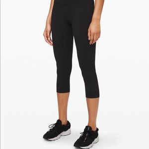 lululemon Cropped Align